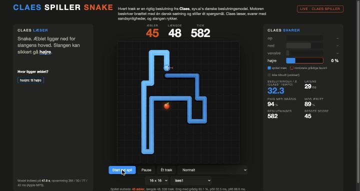 Claes spiller Snake på et 16×16-bræt med «Claes læser»-tekst og sandsynlighedsbjælker